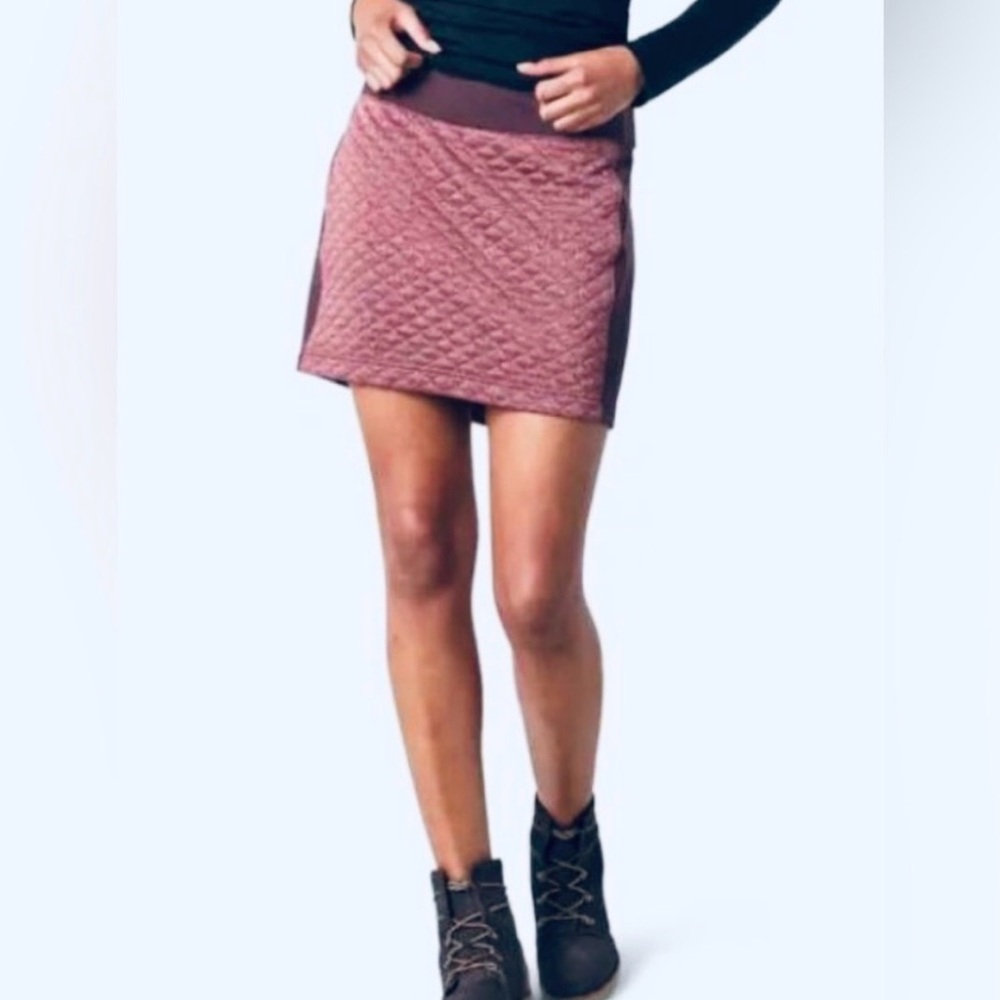Quilted smartwool Mini Skirt with Stretch Waistband